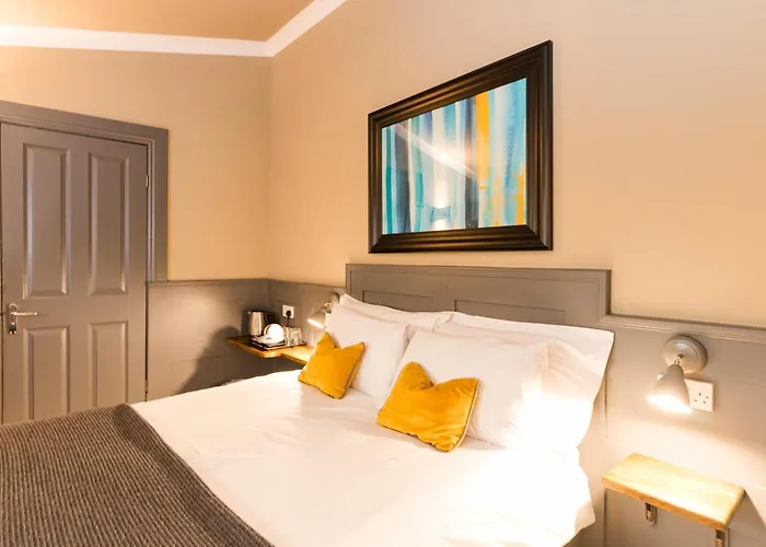 Irvine Guest House